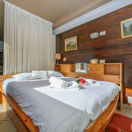Sainte-foy-l'argentiere Sleeps 6 Pool * Шамони