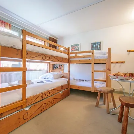 Sainte-foy-l'argentiere Sleeps 6 Pool Шамоні