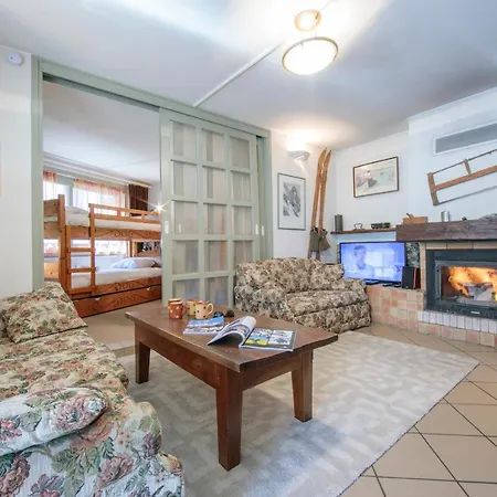 Sainte-foy-l'argentiere Sleeps 6 Pool