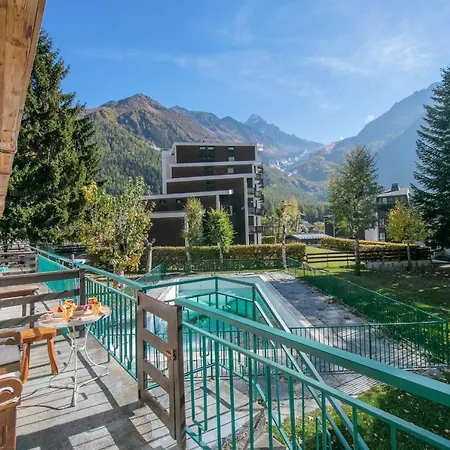 Apartment Sainte-foy-l'argentiere Sleeps 6 Pool Chamonix